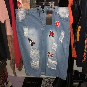 Short designer skirt, can wear with any basic top!